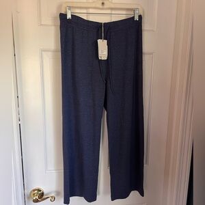 NWT Barefoot Dreams luxe soft cropped pants